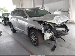 5TDJZRFH8HS422165 2017 TOYOTA HIGHLANDER