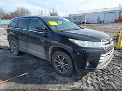 5TDJZRFH8HS422800 2017 TOYOTA HIGHLANDER