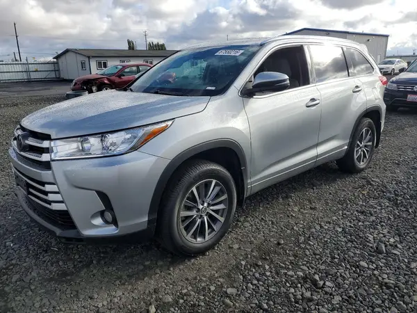 5TDJZRFH8HS445624 2017 TOYOTA HIGHLANDER - Image 1