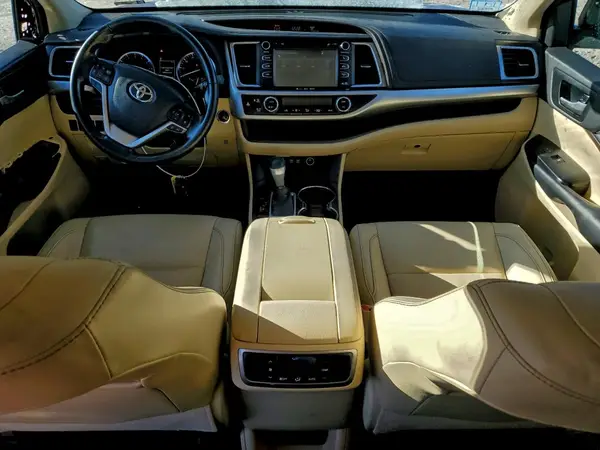 5TDJZRFH8HS459474 2017 TOYOTA HIGHLANDER - Image 8