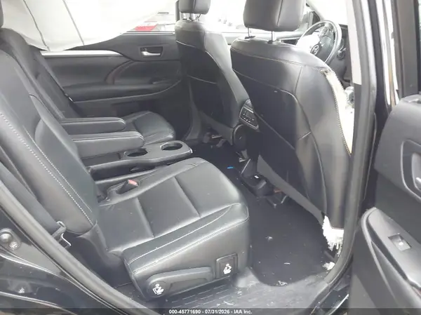 5TDJZRFH8HS465162 2017 TOYOTA HIGHLANDER - Image 8