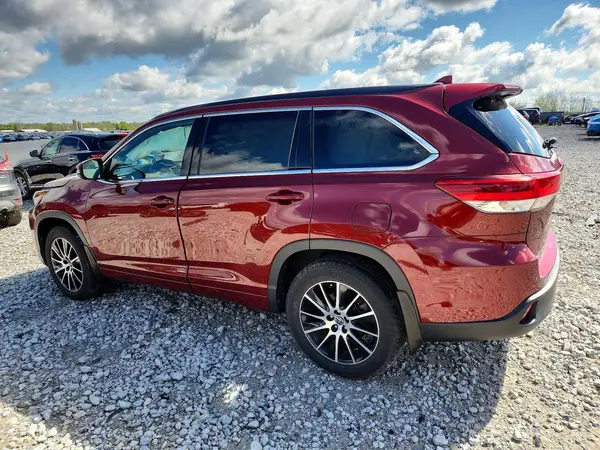 5TDJZRFH8HS473746 2017 TOYOTA HIGHLANDER - Image 2
