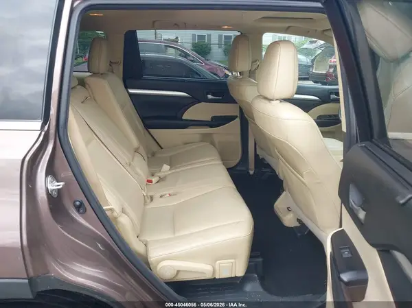 5TDJZRFH8HS474864 2017 TOYOTA HIGHLANDER - Image 8