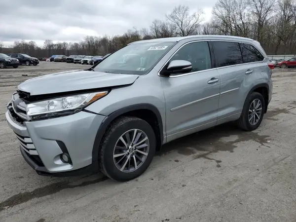 5TDJZRFH8HS478493 2017 TOYOTA HIGHLANDER - Image 1