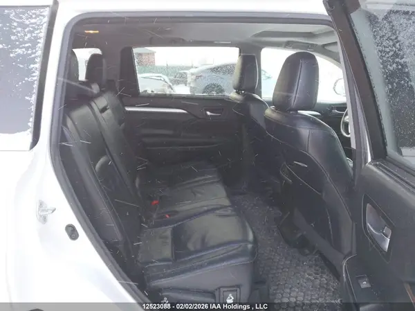 5TDJZRFH8HS517597 2017 TOYOTA HIGHLANDER - Image 8