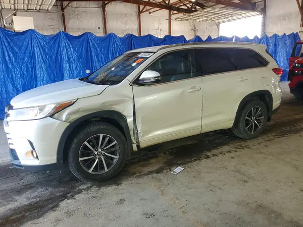 5TDJZRFH8HS517891 2017 TOYOTA HIGHLANDER - Image 1