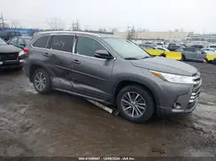 5TDJZRFH8JS532901 2018 TOYOTA HIGHLANDER