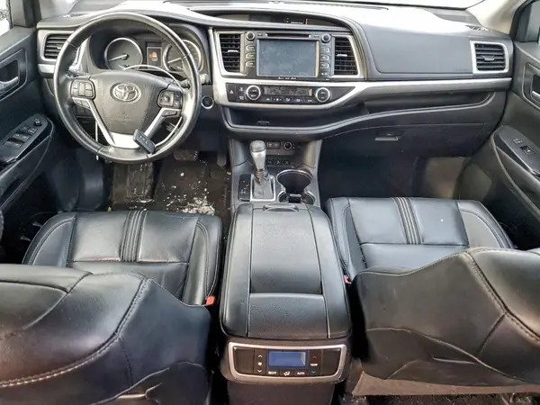 5TDJZRFH8JS536284 2018 TOYOTA HIGHLANDER - Image 8