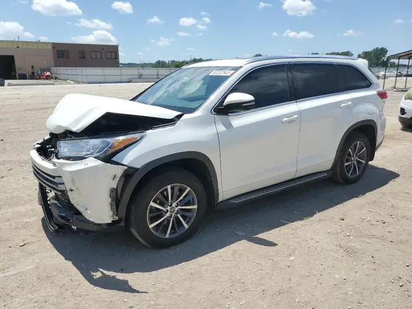 5TDJZRFH8JS542490 2018 TOYOTA HIGHLANDER - Image 1