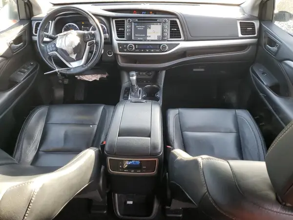 5TDJZRFH8JS544031 2018 TOYOTA HIGHLANDER - Image 8