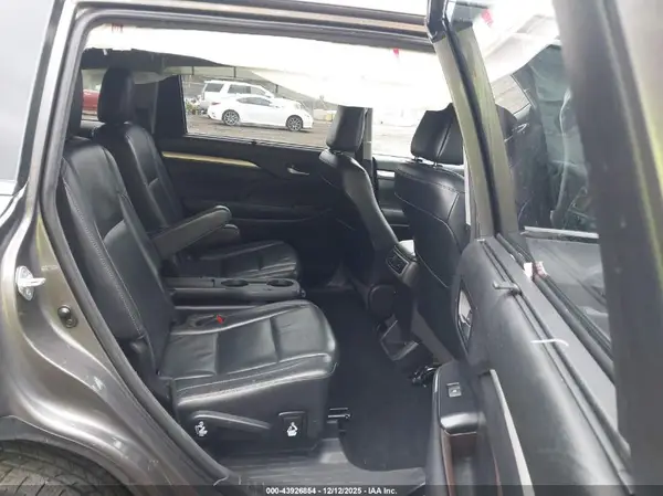 5TDJZRFH8JS544658 2018 TOYOTA HIGHLANDER - Image 8