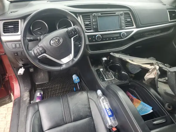 5TDJZRFH8JS549438 2018 TOYOTA HIGHLANDER - Image 8