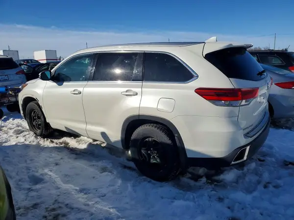 5TDJZRFH8JS551044 2018 TOYOTA HIGHLANDER - Image 2