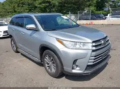 5TDJZRFH8JS552694 2018 TOYOTA HIGHLANDER