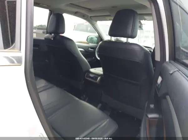 5TDJZRFH8JS557569 2018 TOYOTA HIGHLANDER - Image 8