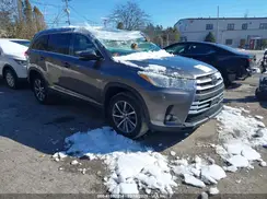 5TDJZRFH8JS557832 2018 TOYOTA HIGHLANDER
