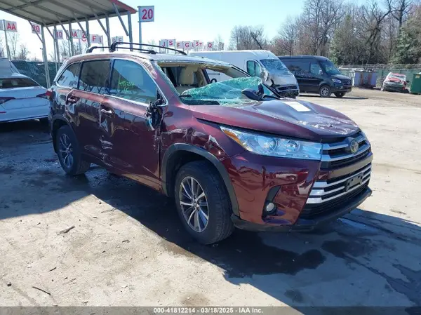 5TDJZRFH8JS810020 2018 TOYOTA HIGHLANDER - Image 1
