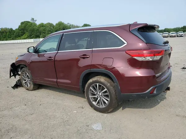 5TDJZRFH8JS810535 2018 TOYOTA HIGHLANDER - Image 2