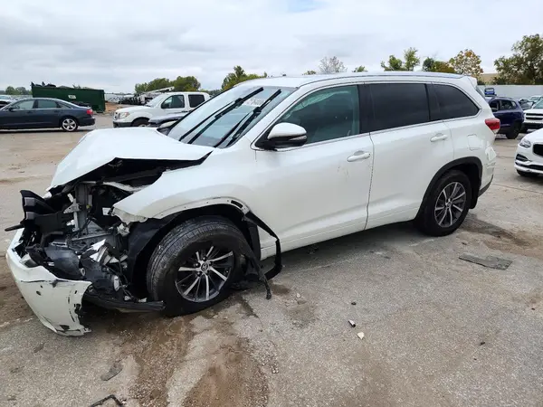 5TDJZRFH8JS819297 2018 TOYOTA HIGHLANDER - Image 1
