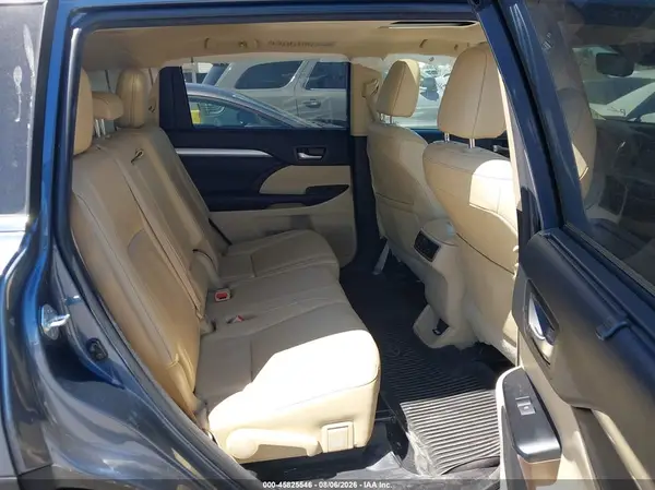 5TDJZRFH8JS850274 2018 TOYOTA HIGHLANDER - Image 8