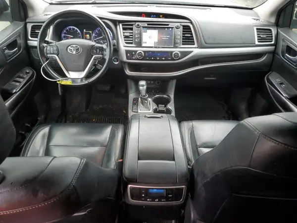 5TDJZRFH8JS862229 2018 TOYOTA HIGHLANDER - Image 8