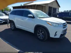 5TDJZRFH8JS872131 2018 TOYOTA HIGHLANDER