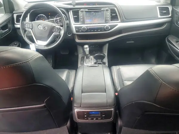 5TDJZRFH8JS876356 2018 TOYOTA HIGHLANDER - Image 8