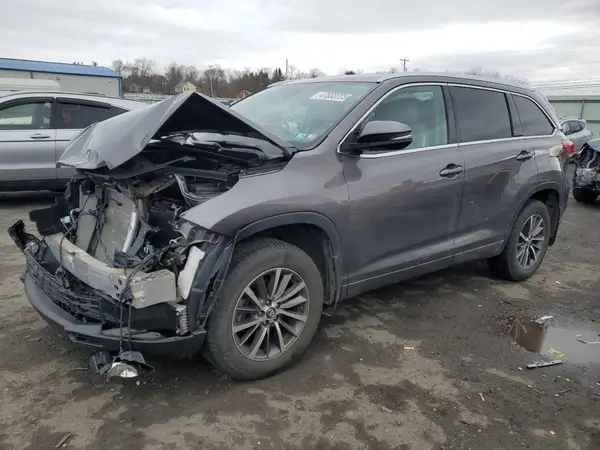 5TDJZRFH8JS881301 2018 TOYOTA HIGHLANDER - Image 1