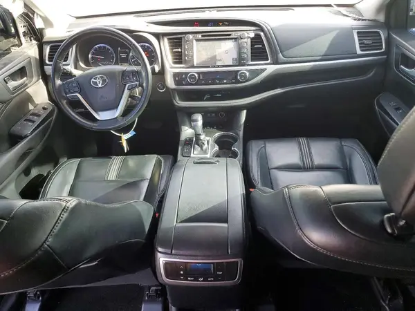 5TDJZRFH8JS896204 2018 TOYOTA HIGHLANDER - Image 8