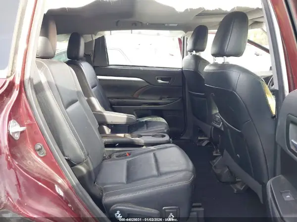 5TDJZRFH8JS910442 2018 TOYOTA HIGHLANDER - Image 8