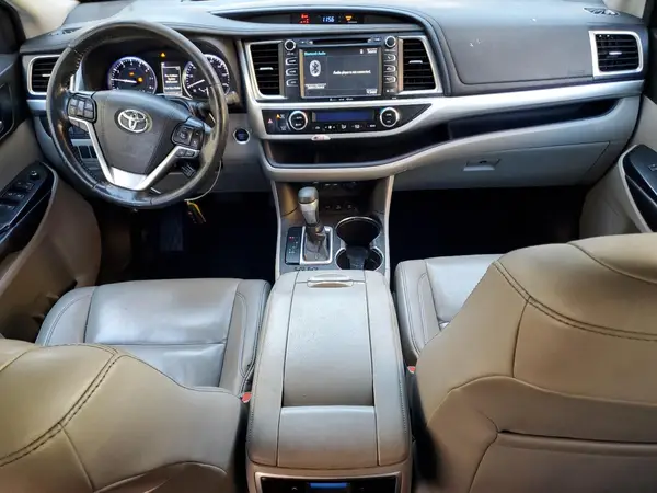 5TDJZRFH8KS563437 2019 TOYOTA HIGHLANDER - Image 8