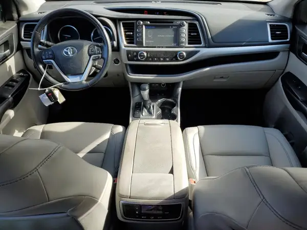 5TDJZRFH8KS565088 2019 TOYOTA HIGHLANDER - Image 8