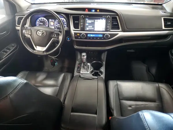 5TDJZRFH8KS569707 2019 TOYOTA HIGHLANDER - Image 8