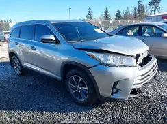 5TDJZRFH8KS570677 2019 TOYOTA HIGHLANDER