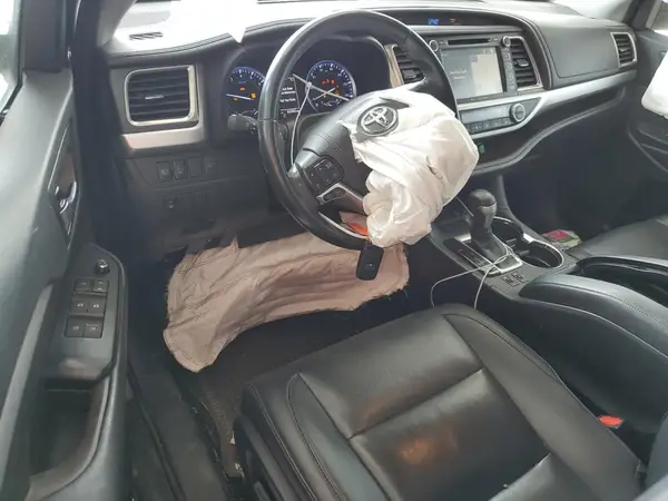 5TDJZRFH8KS572266 2019 TOYOTA HIGHLANDER - Image 8