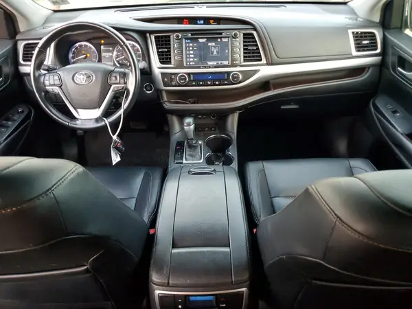 5TDJZRFH8KS589326 2019 TOYOTA HIGHLANDER - Image 8
