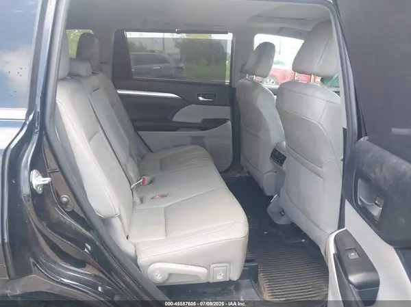 5TDJZRFH8KS589794 2019 TOYOTA HIGHLANDER - Image 8