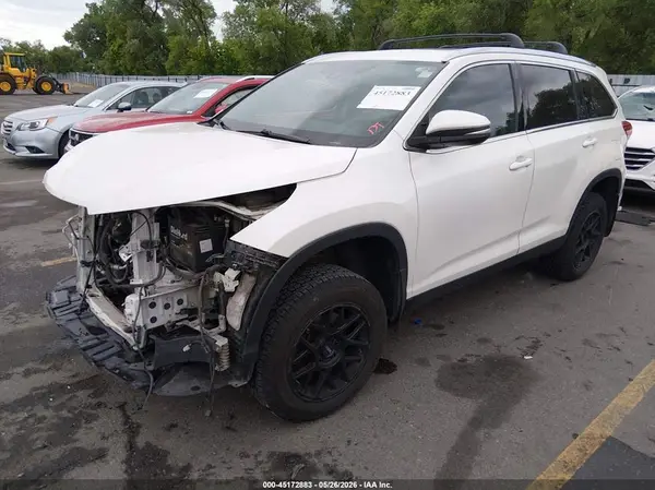 5TDJZRFH8KS591173 2019 TOYOTA HIGHLANDER - Image 2