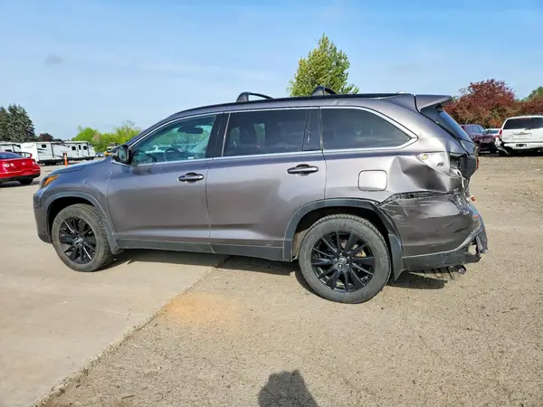 5TDJZRFH8KS593358 2019 TOYOTA HIGHLANDER - Image 2