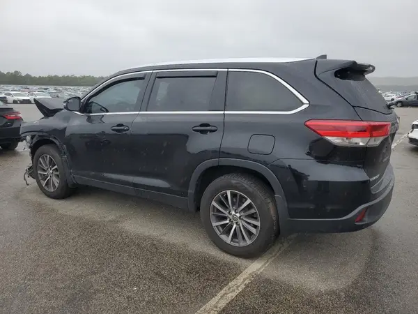5TDJZRFH8KS596695 2019 TOYOTA HIGHLANDER - Image 2