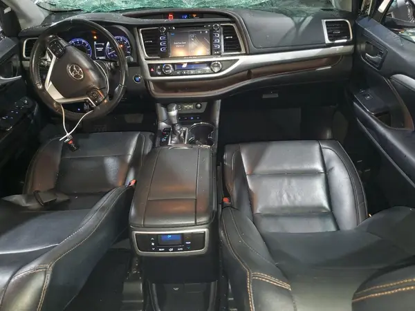 5TDJZRFH8KS597507 2019 TOYOTA HIGHLANDER - Image 8