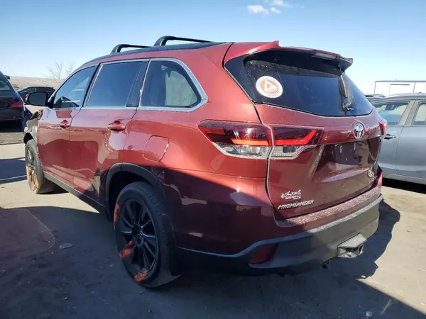 5TDJZRFH8KS600423 2019 TOYOTA HIGHLANDER - Image 2