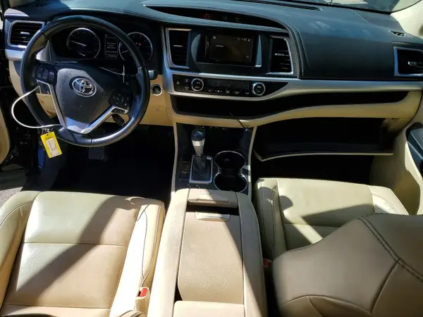 5TDJZRFH8KS601345 2019 TOYOTA HIGHLANDER - Image 8