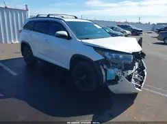 5TDJZRFH8KS602415 2019 TOYOTA HIGHLANDER
