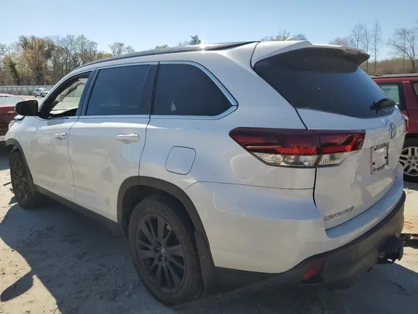 5TDJZRFH8KS606609 2019 TOYOTA HIGHLANDER - Image 2