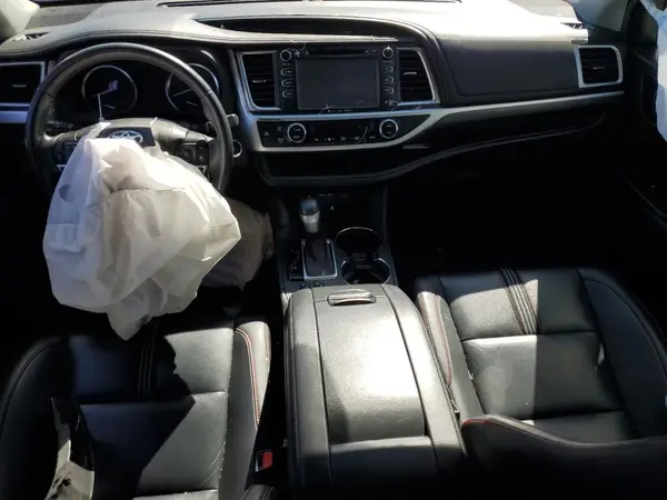 5TDJZRFH8KS606609 2019 TOYOTA HIGHLANDER - Image 8