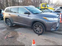 5TDJZRFH8KS607033 2019 TOYOTA HIGHLANDER