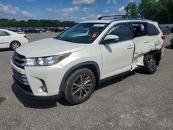 5TDJZRFH8KS608361 2019 TOYOTA HIGHLANDER