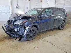 5TDJZRFH8KS608974 2019 TOYOTA HIGHLANDER