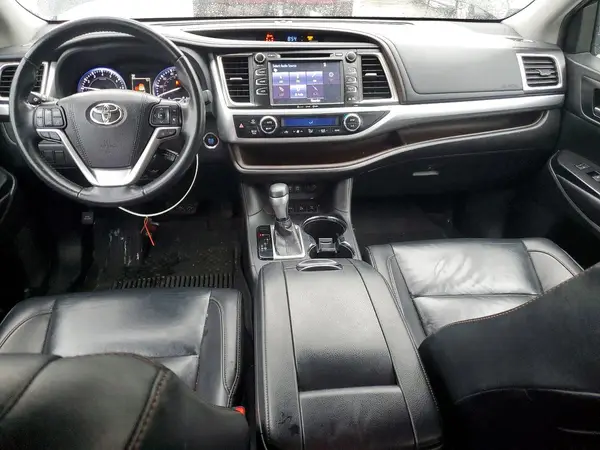 5TDJZRFH8KS612877 2019 TOYOTA HIGHLANDER - Image 8